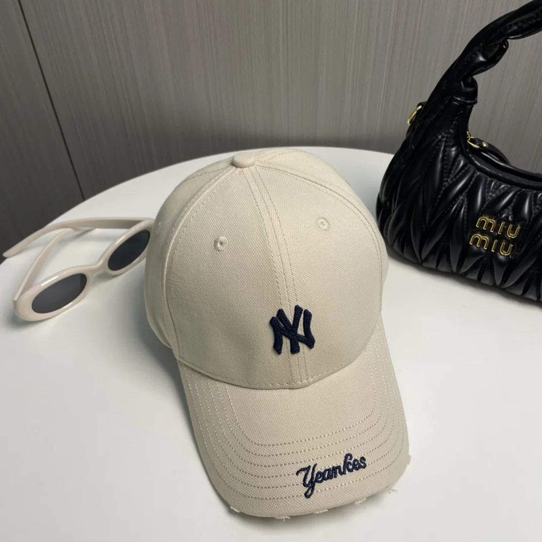 Бейсболка NY Yankees бежевая - изображение 1