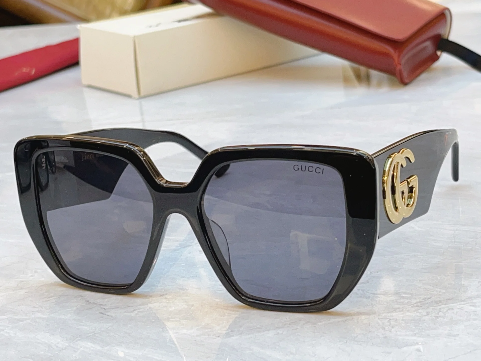 Солнцезащитные очки Gucci GG0956S - изображение 1