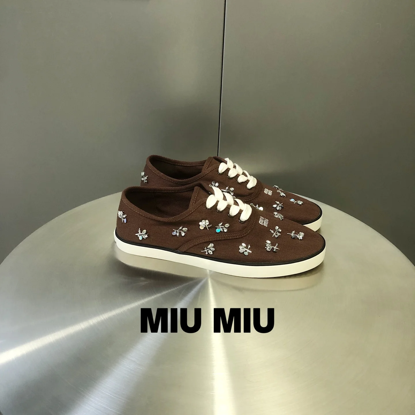 Кеды Miu Miu со стразами Коричневые - изображение 1