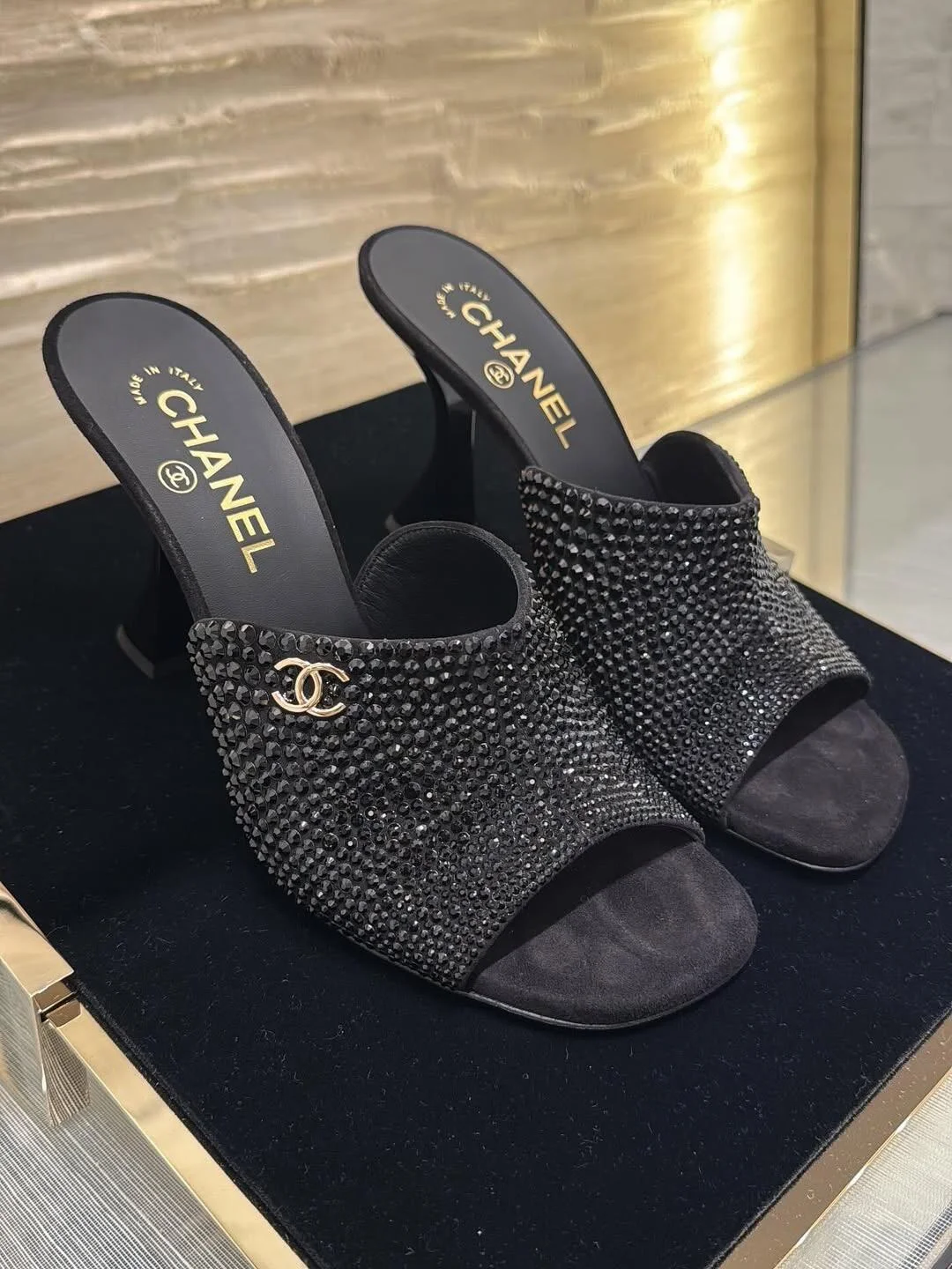 Мюли CHANEL черные со стразами - изображение 1