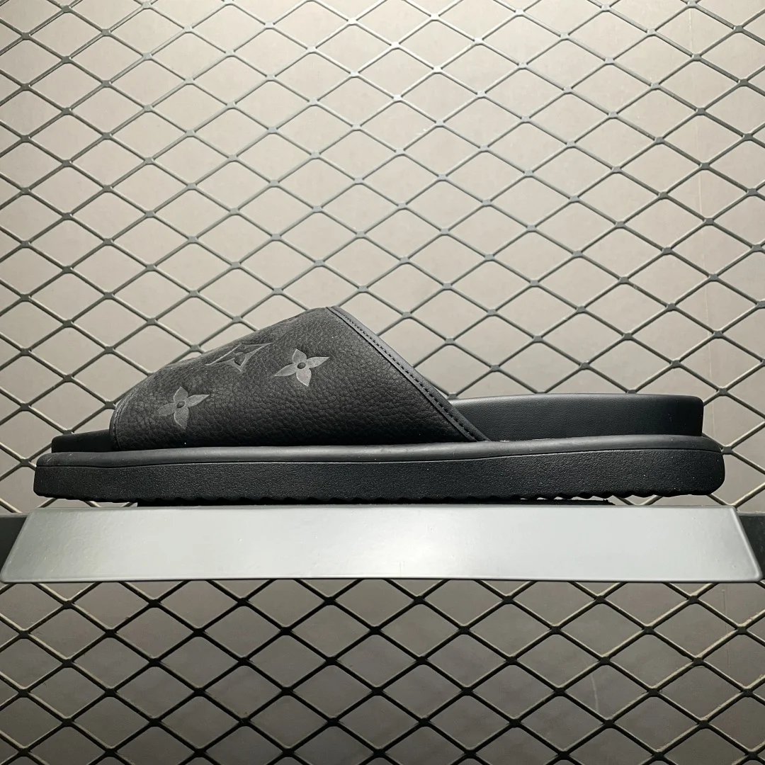 Мужские шлепанцы Louis Vuitton LV Oasis - изображение 1
