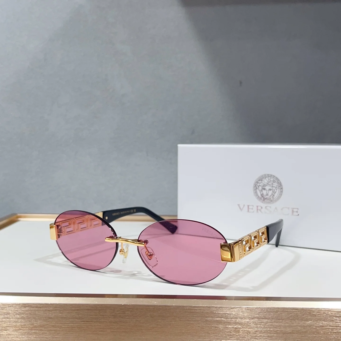 Солнечные очки Versace VE2297 - изображение 1