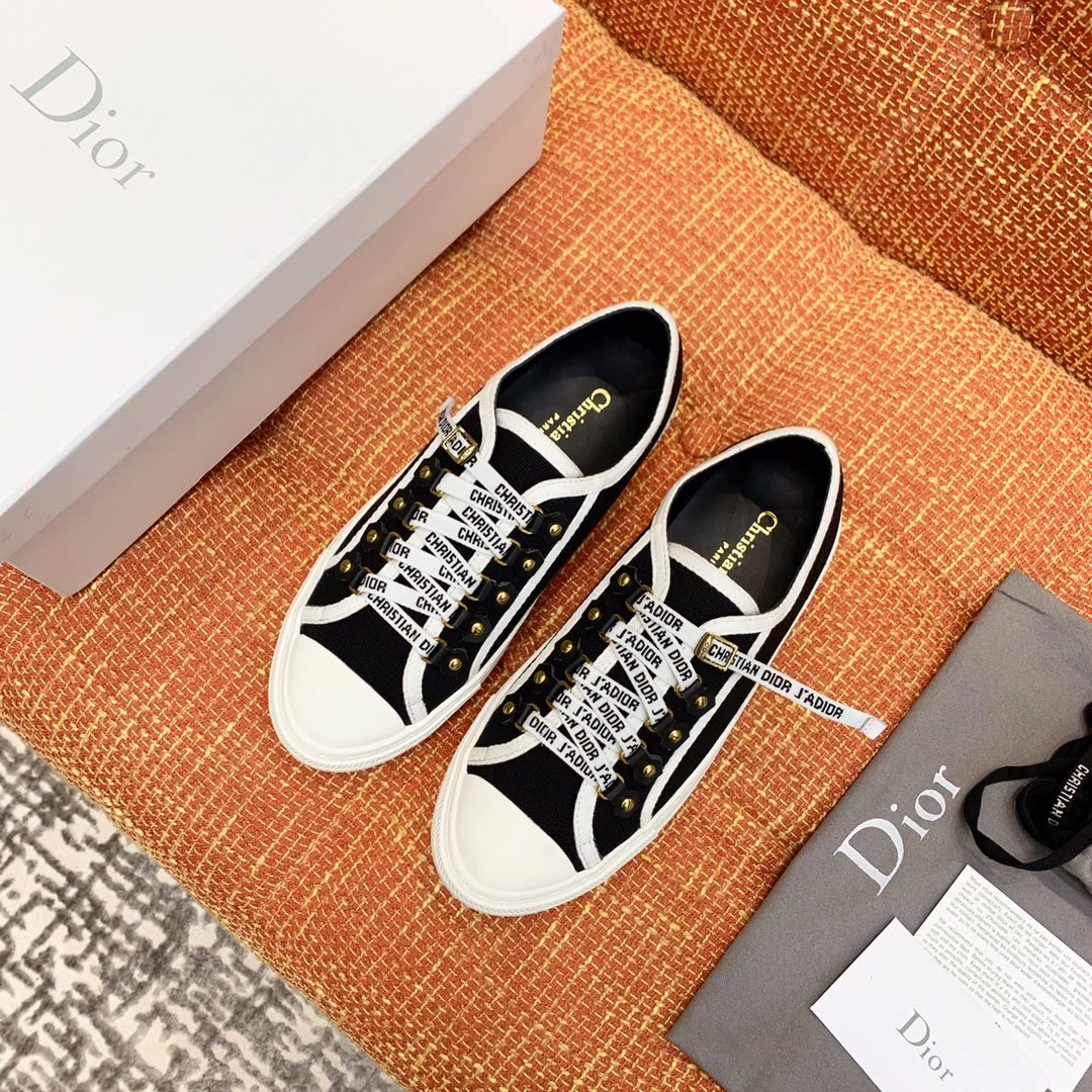 Женские черные кроссовки Christian Dior с принтом - изображение 1