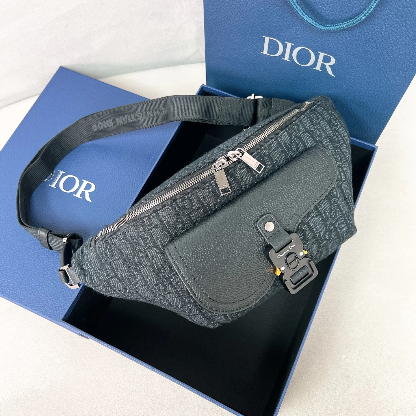 Мужская поясная сумка Dior - изображение 1