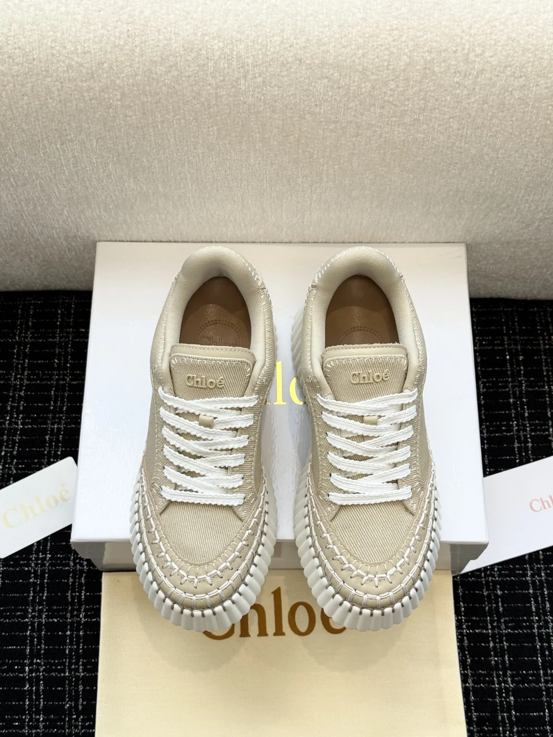 Кроссовки женские Chloé с ручной строчкой - изображение 1