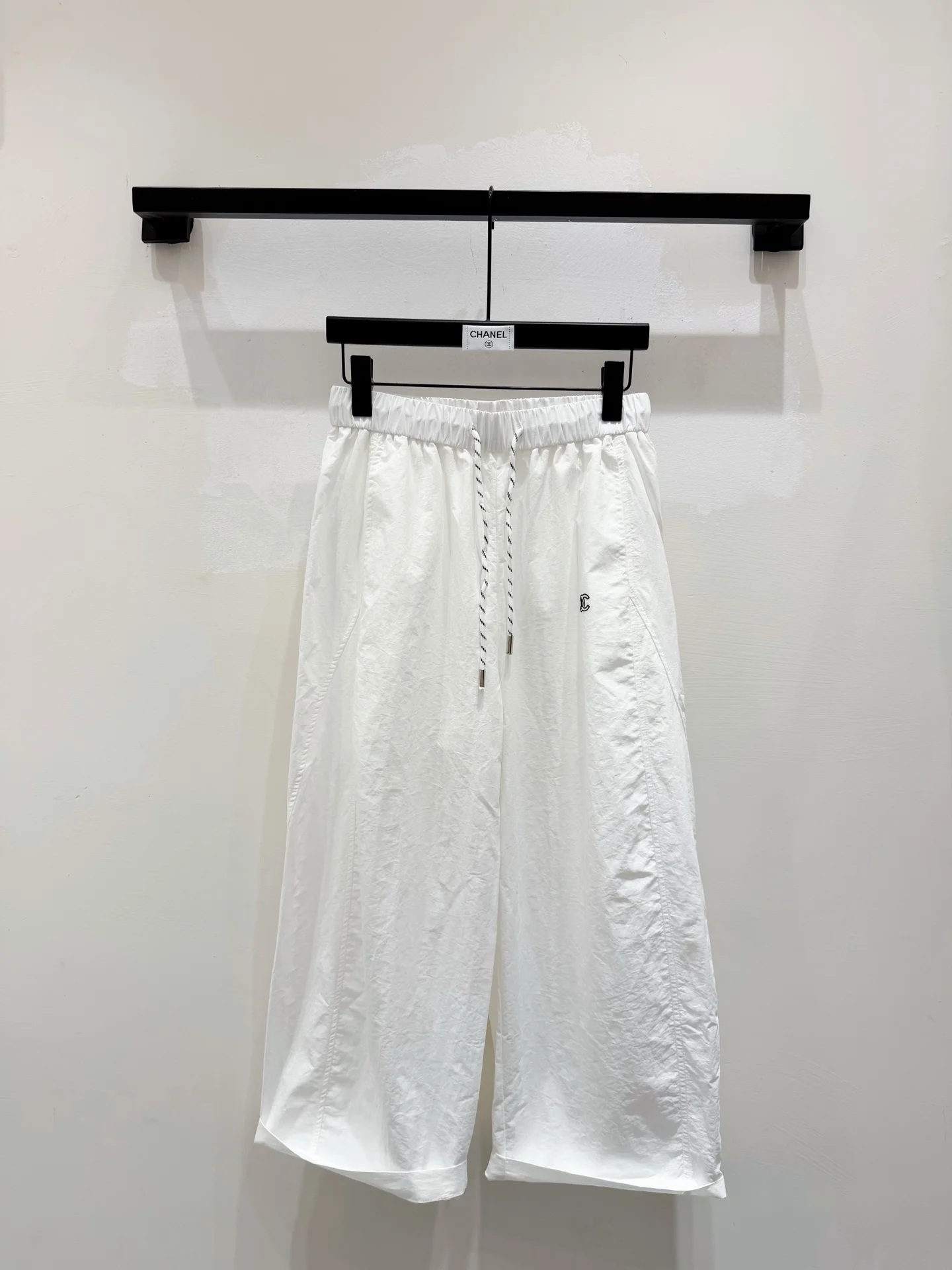 Белые брюки-шаровары, бренд Chanel - изображение 1