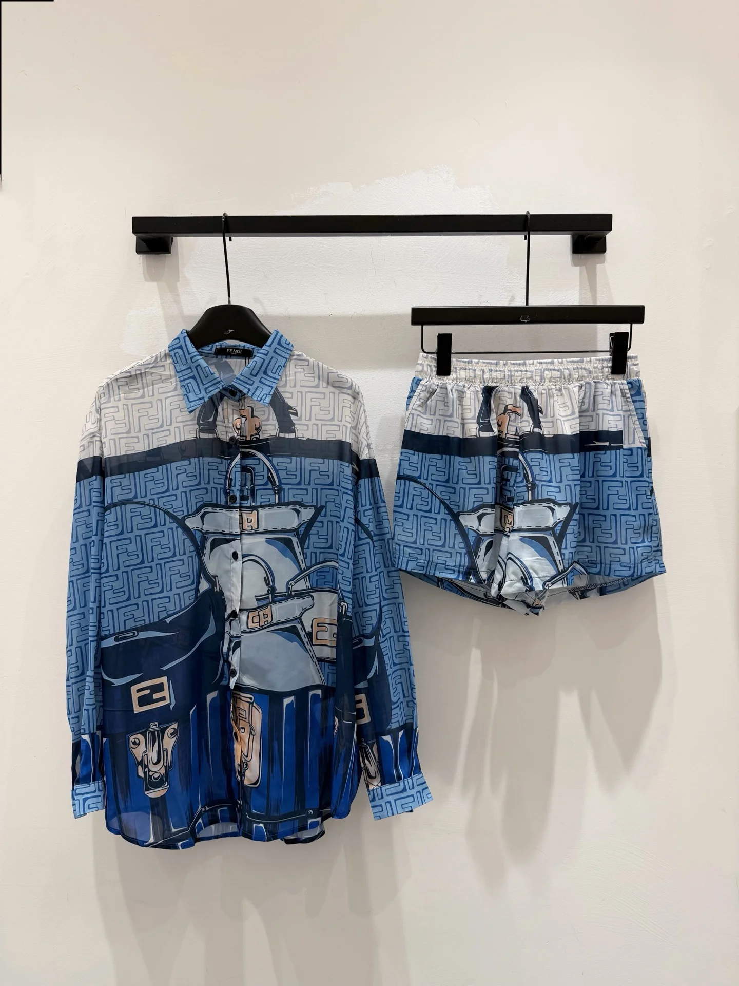 Рубашка женская свободная с принтом Fendi - изображение 1