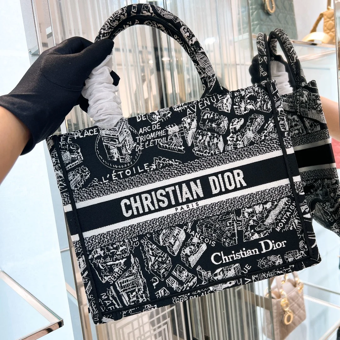 Сумка Christian Dior Book Tote, малый размер - изображение 1