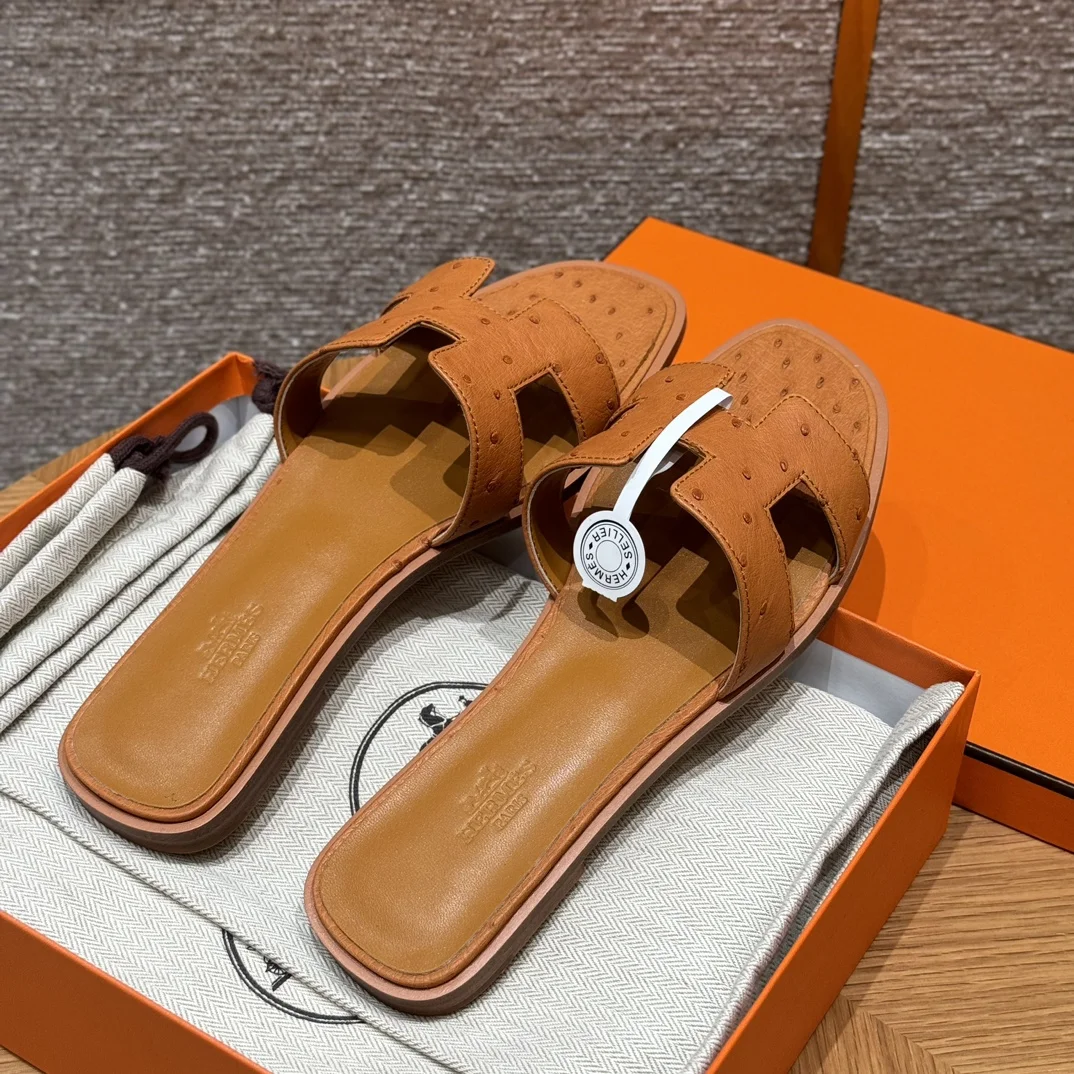 Сандалии женские Hermès из страусиной кожи ручной работы - изображение 1
