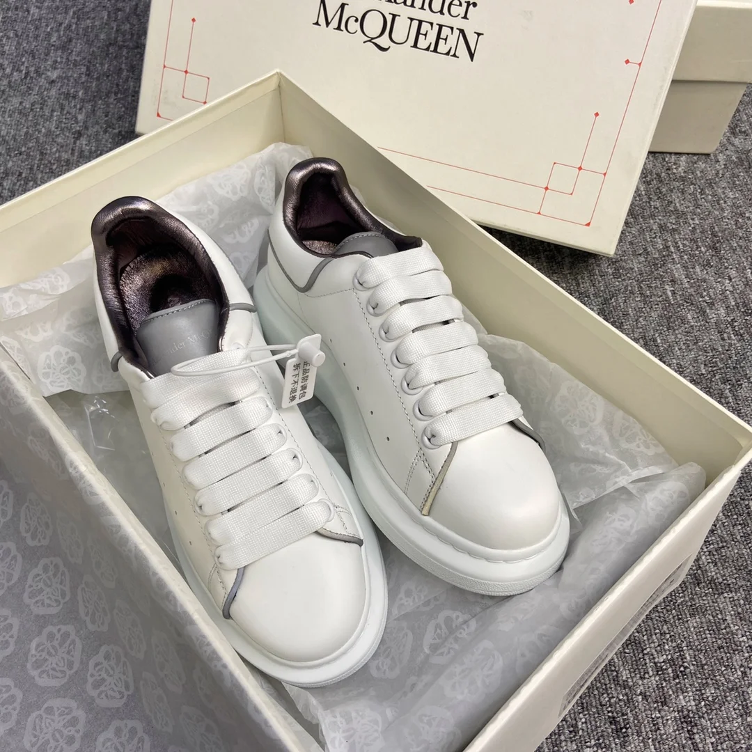 Кроссовки Alexander McQueen P380 женские белые - изображение 1