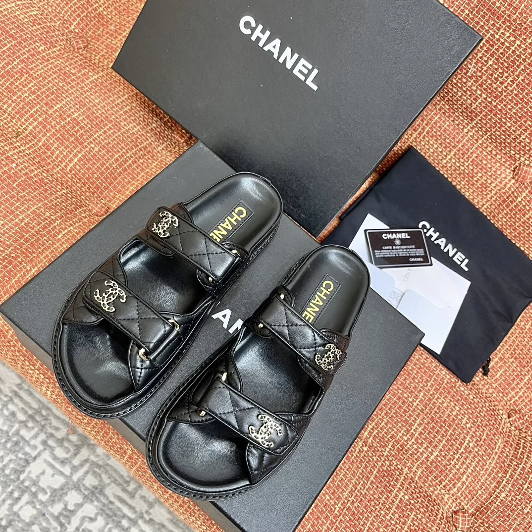 Босоножки Chanel классические с магнитной застежкой, черный - изображение 1