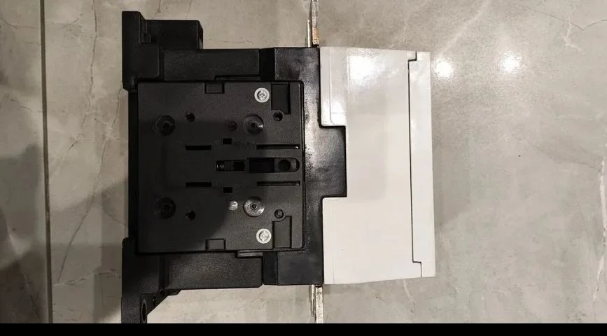 Контактор GE CK75CA300 - миниатюра 3