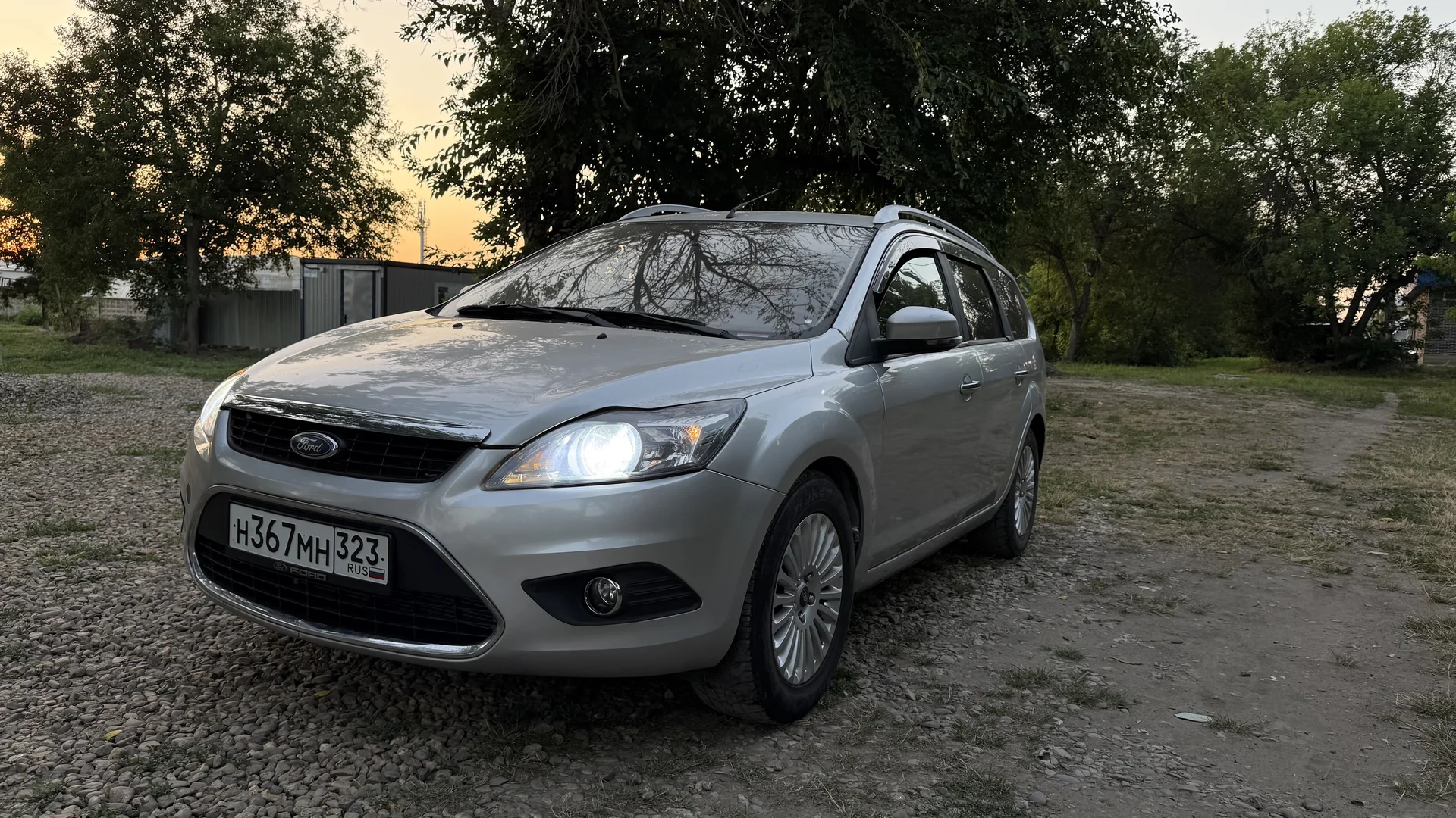 Ford focus 1.6 AT 2011 - миниатюра 2