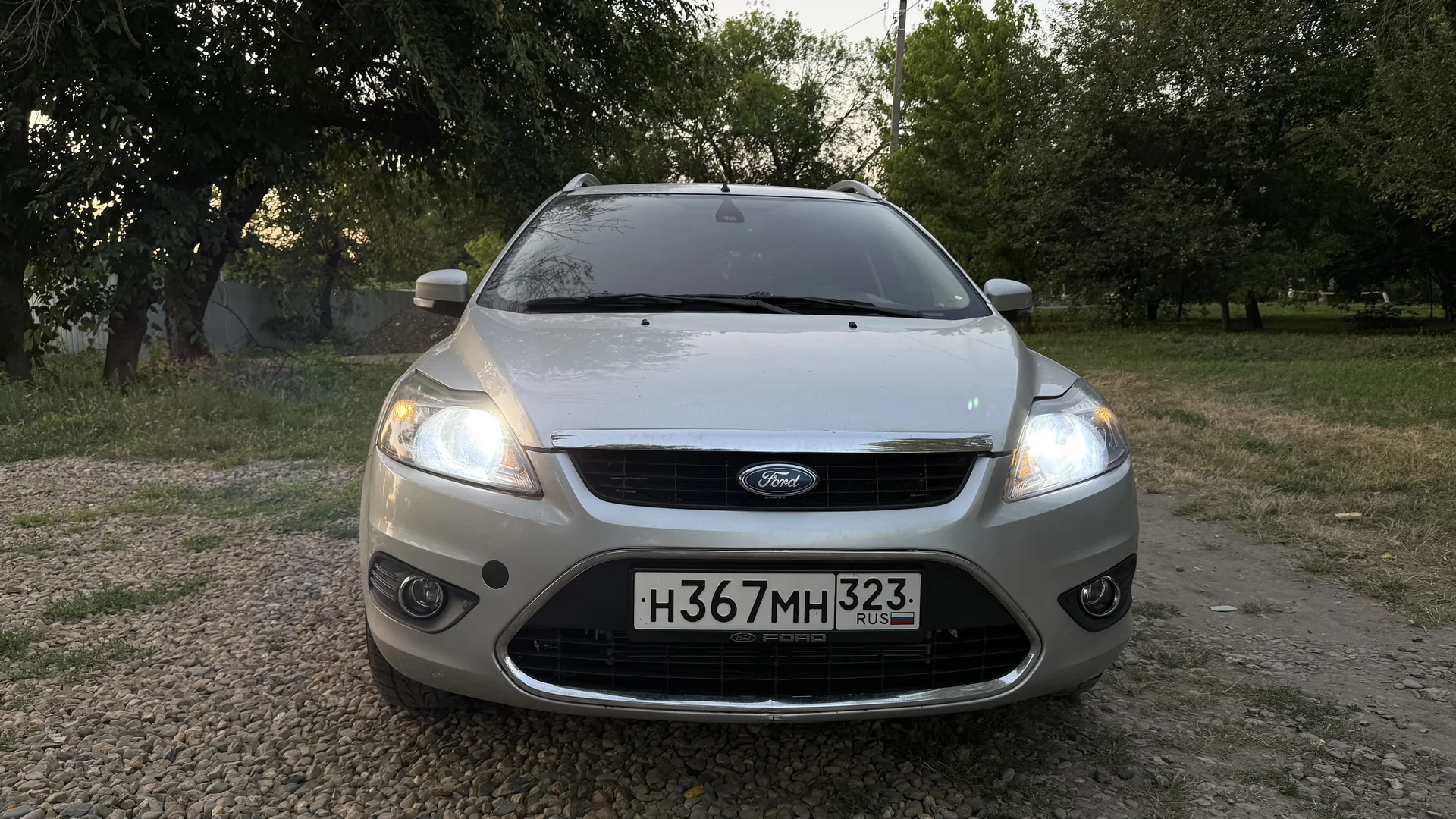 Ford focus 1.6 AT 2011 - миниатюра 3