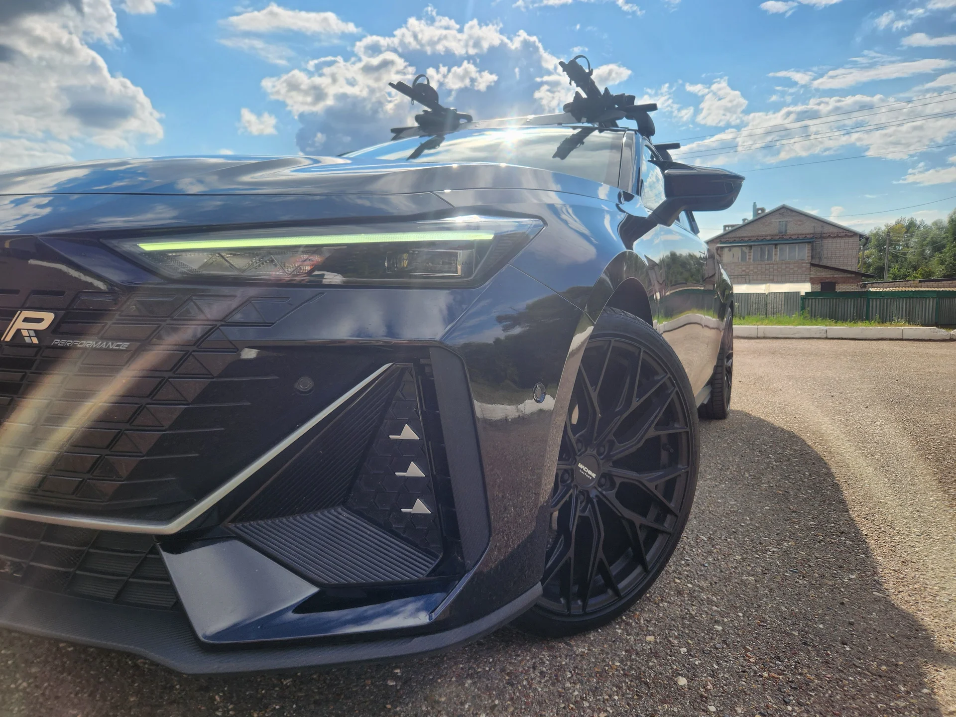 автомобиль changan uni-v - миниатюра 2