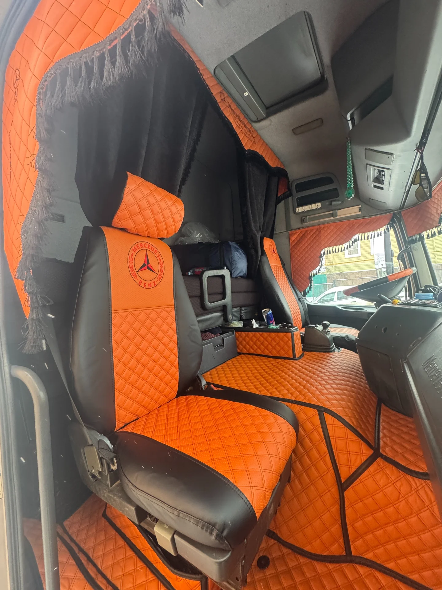 Ковры 3D и чехлы Mercedes MP-1 (Актрос) / Экокожа - миниатюра 2