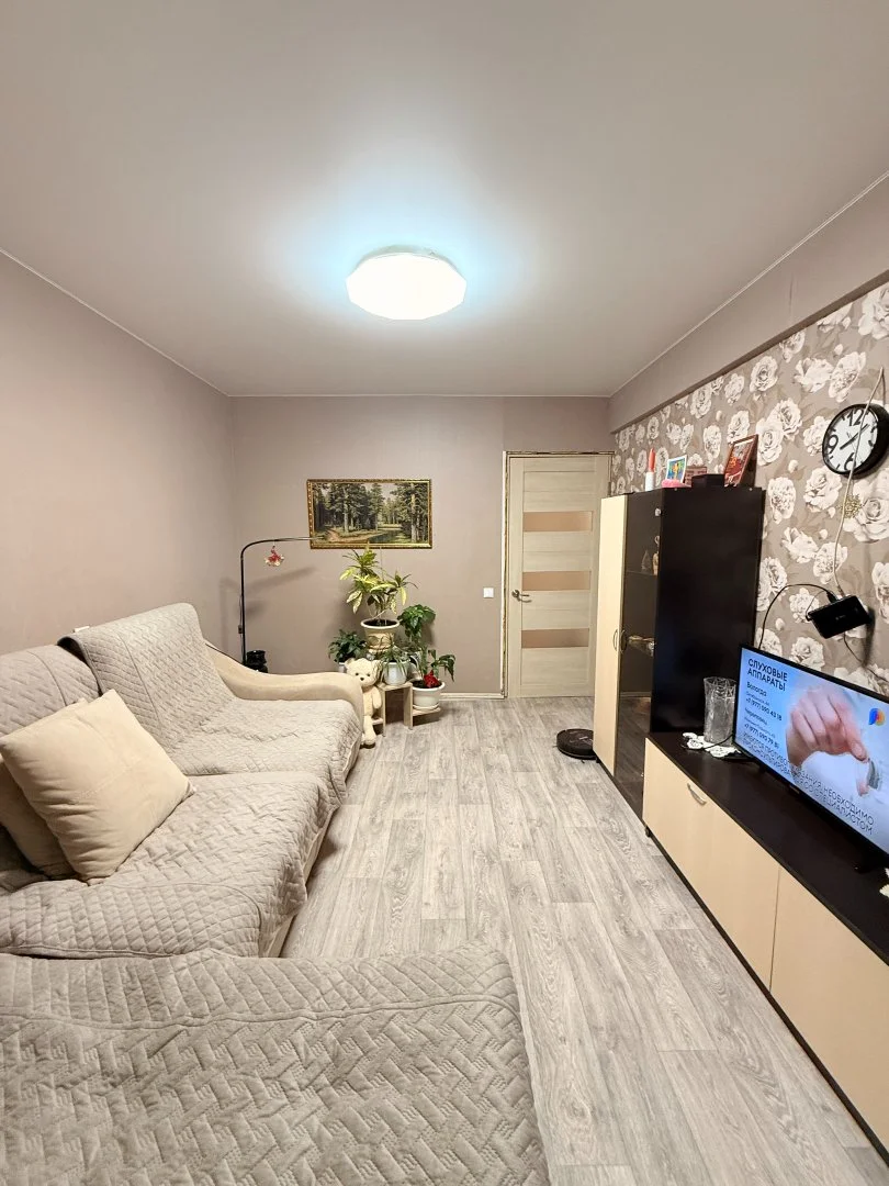 Продам 2 комнатную квартиру - миниатюра 2