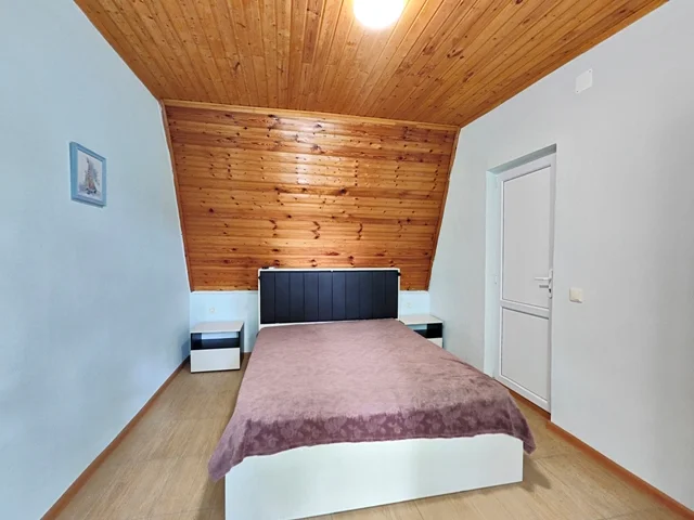 Дом с номерами для отдыха в Геленджике - миниатюра 12