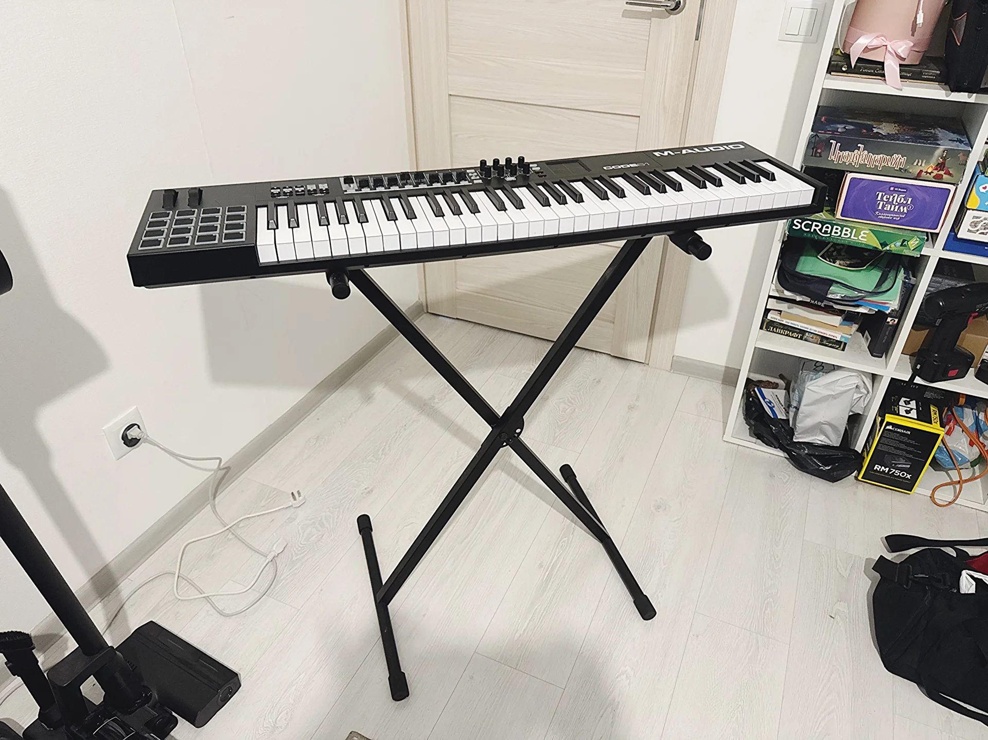 MIDI клавиатура M-AUDIO CODE 61 - миниатюра 2