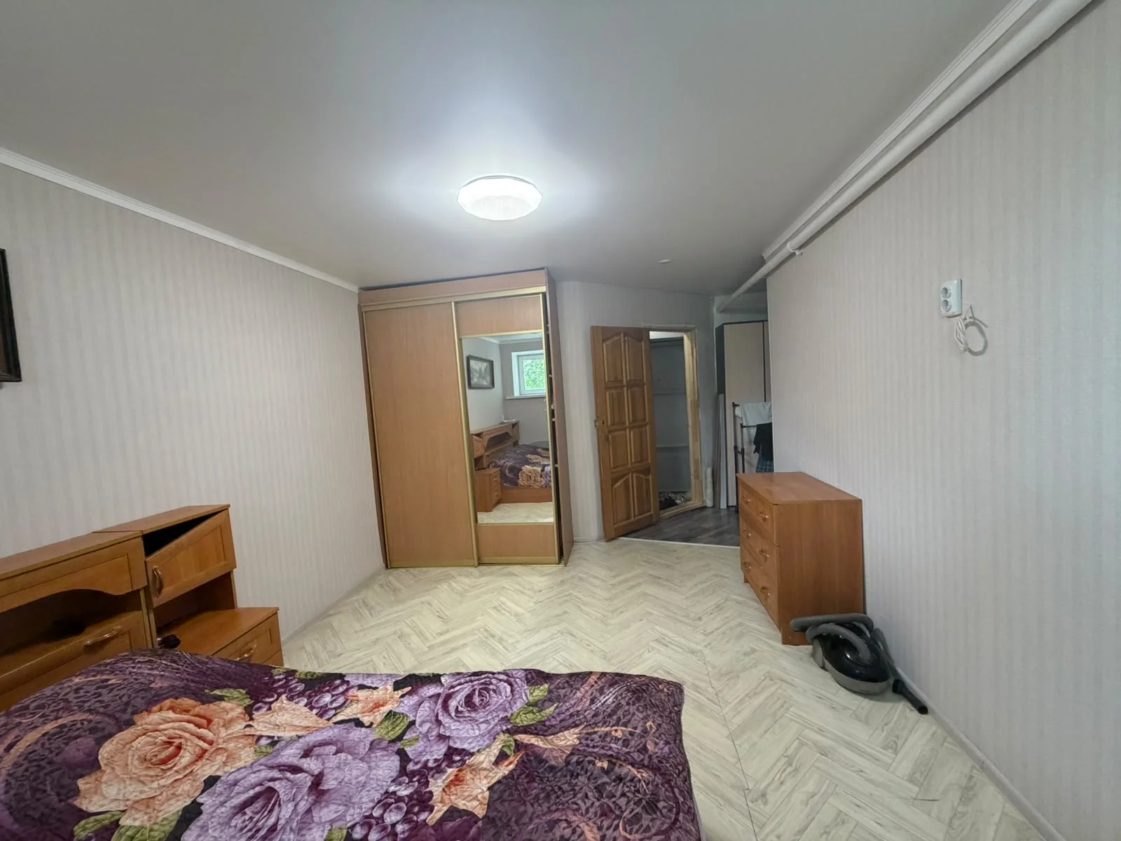 продам квартиру - миниатюра 4