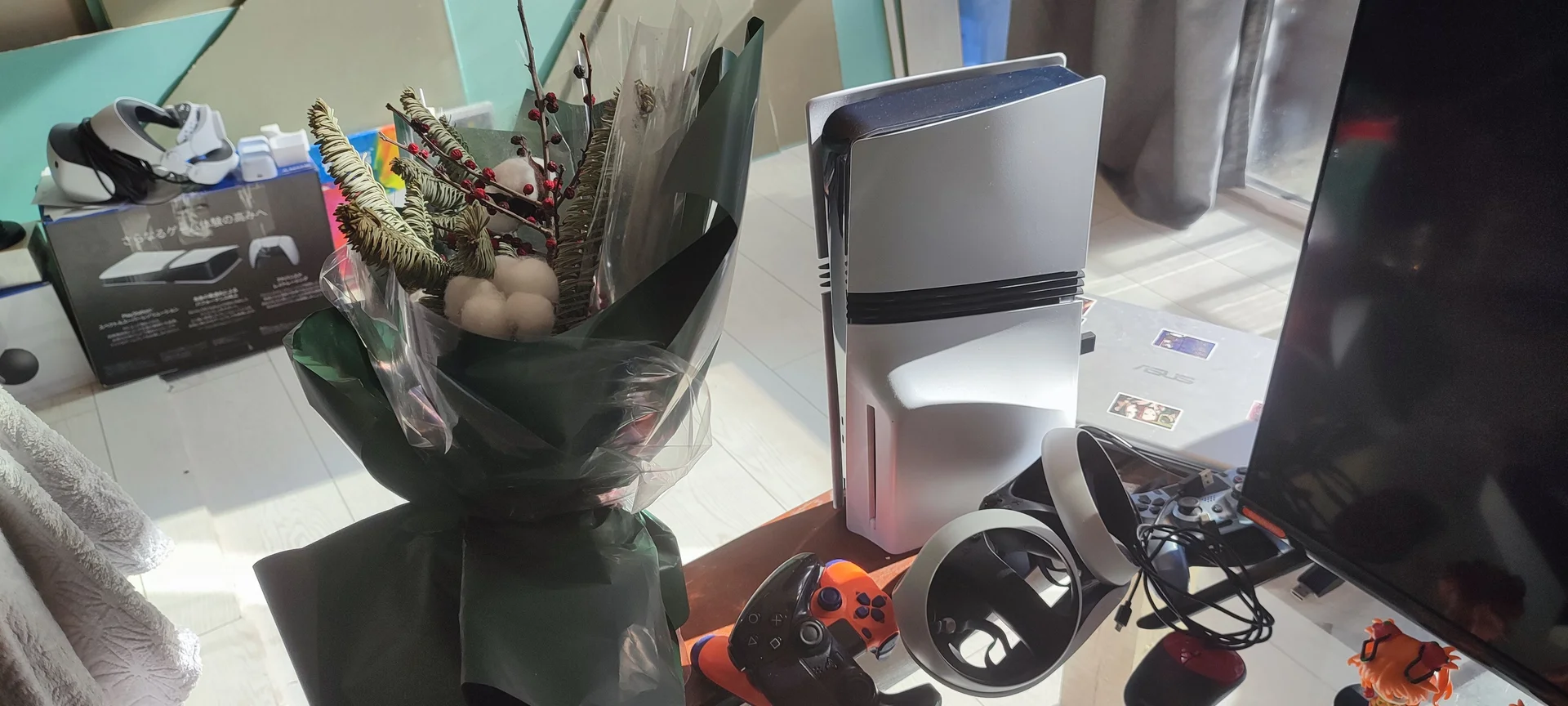 PS 5 pro vr игры джойстики наушники подставка и тд