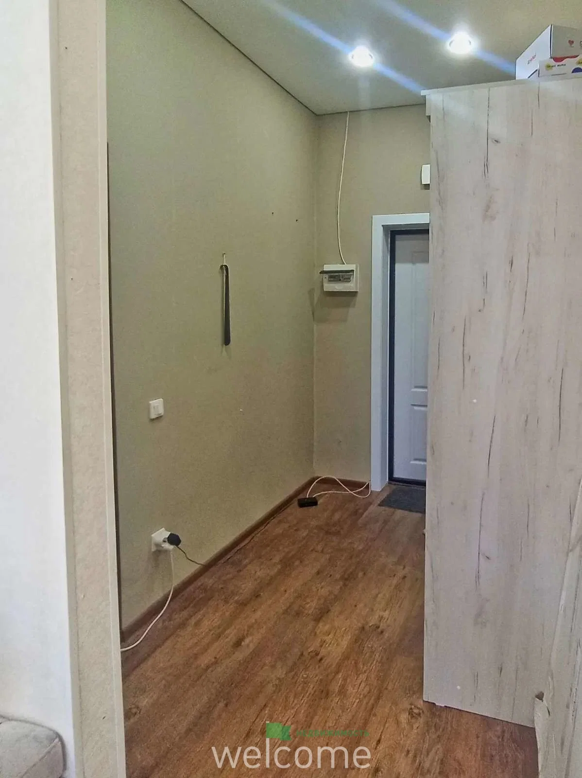 Продаётся современная студия 36м в самой... - миниатюра 3