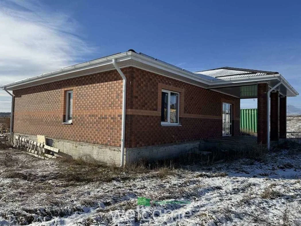 Продаю дом с террасой на участке 6 соток  В базе... - миниатюра 3