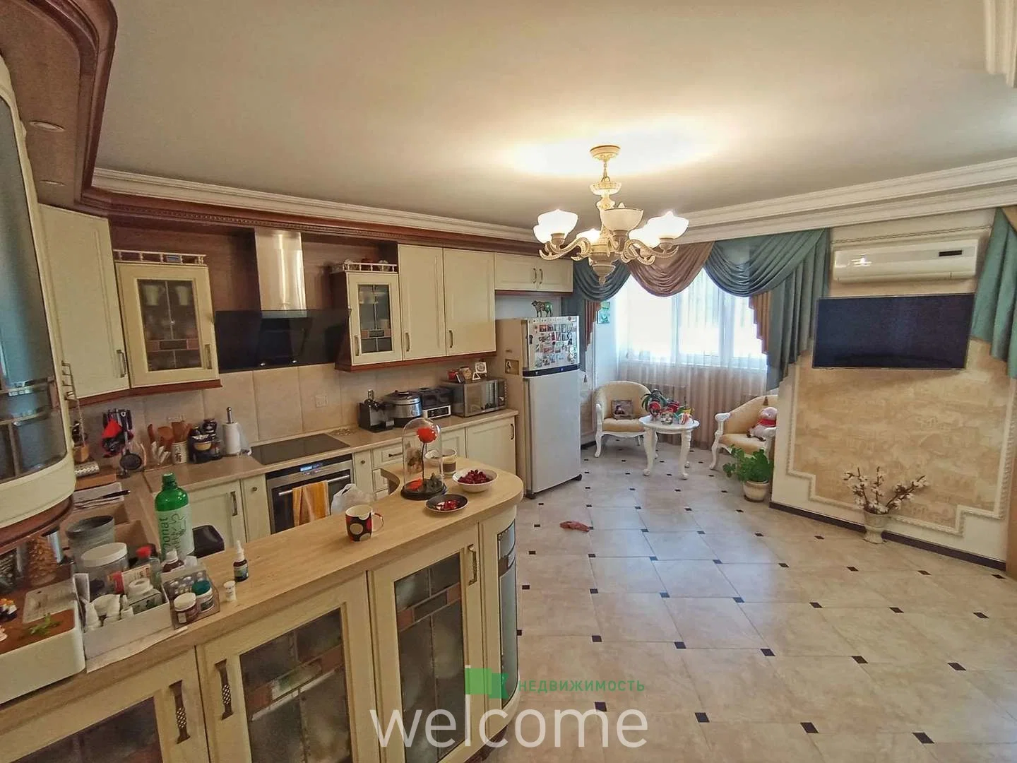 Продам трёхкомнатную квартиру 119,8 кв.м в Центре... - изображение 1