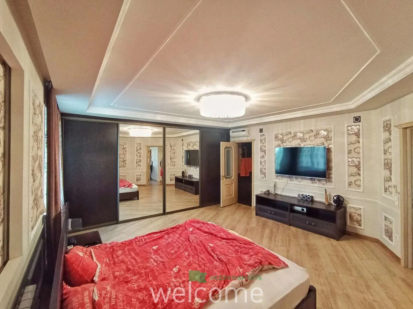 Продам трёхкомнатную квартиру 119,8 кв.м в Центре... - миниатюра 14