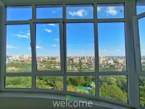 Продаётся 3-хкомнатная квартира 90 м2 с видом на...