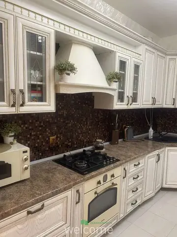 Продается часть жилого коттеджа с отдельно...