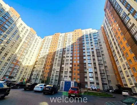 Продаётся 1комнатная квартира без отделки в новом...