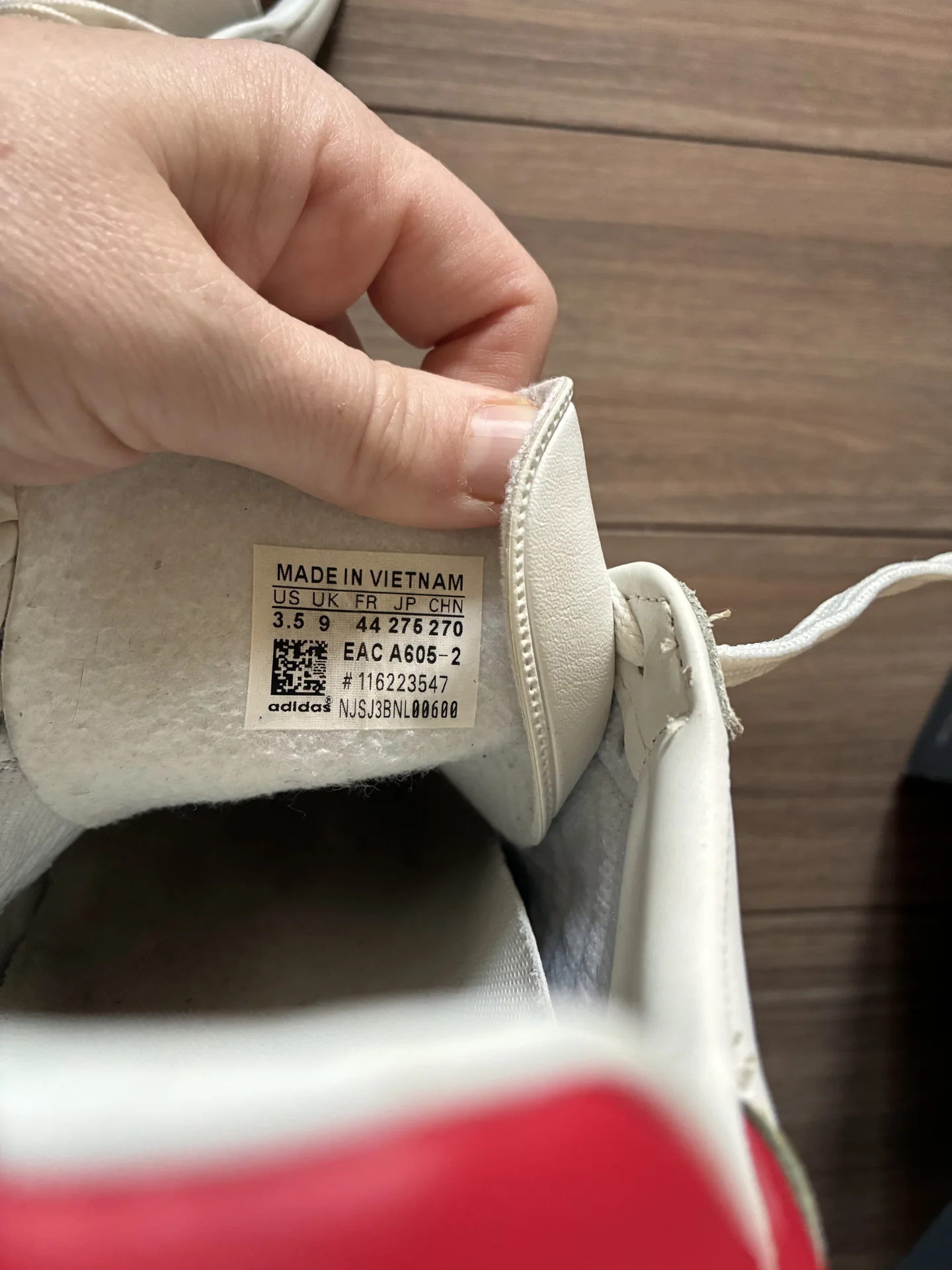 Кроссовки Adidas - миниатюра 2