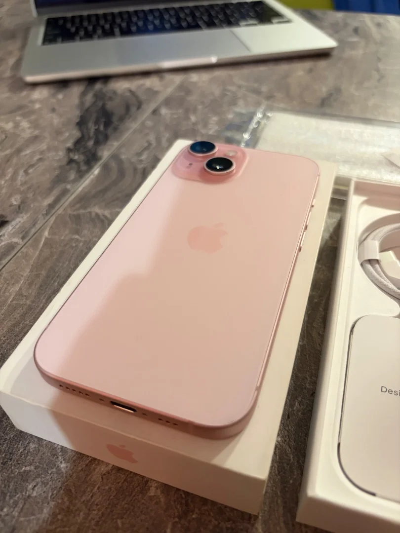 iPhone 15 - миниатюра 3
