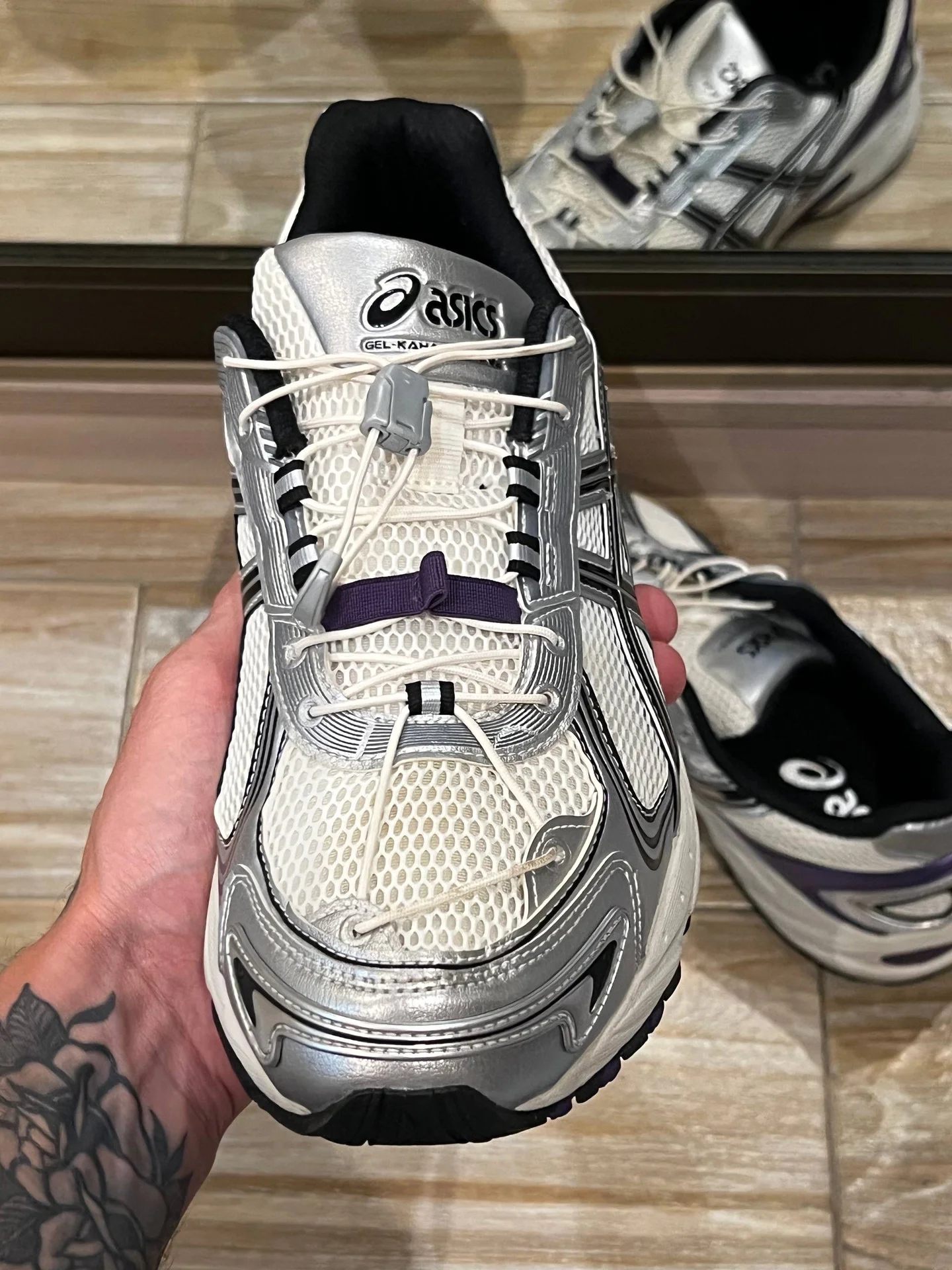 Кроссовки Asics - миниатюра 2