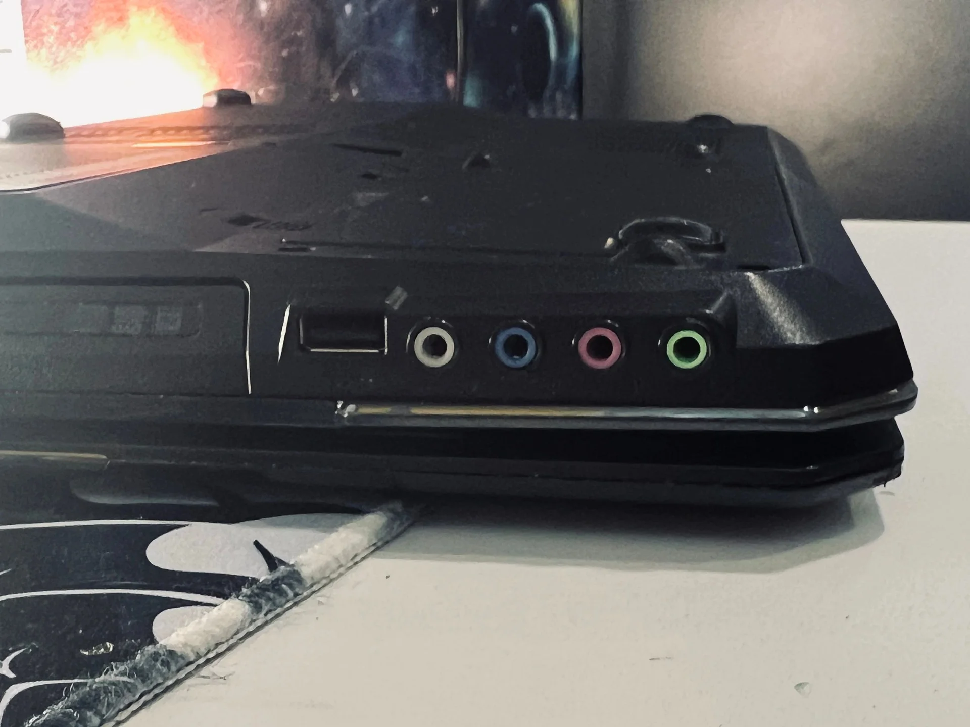 Игровой ноутбук MSI GT683 8Gb озу 320gb hdd - миниатюра 3