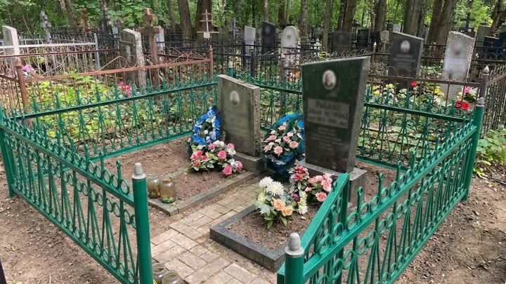 Уборка и обустройство могил — Москва и область - видео 3