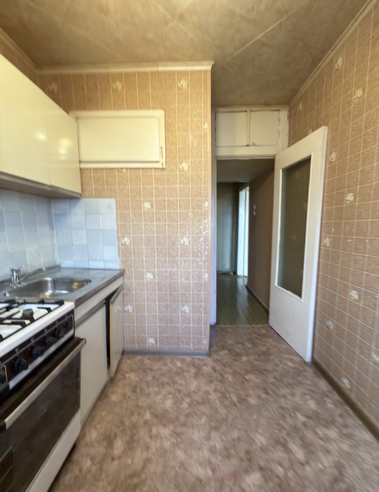 продам 2 комнатную квартиру пл. васнецлва - миниатюра 5