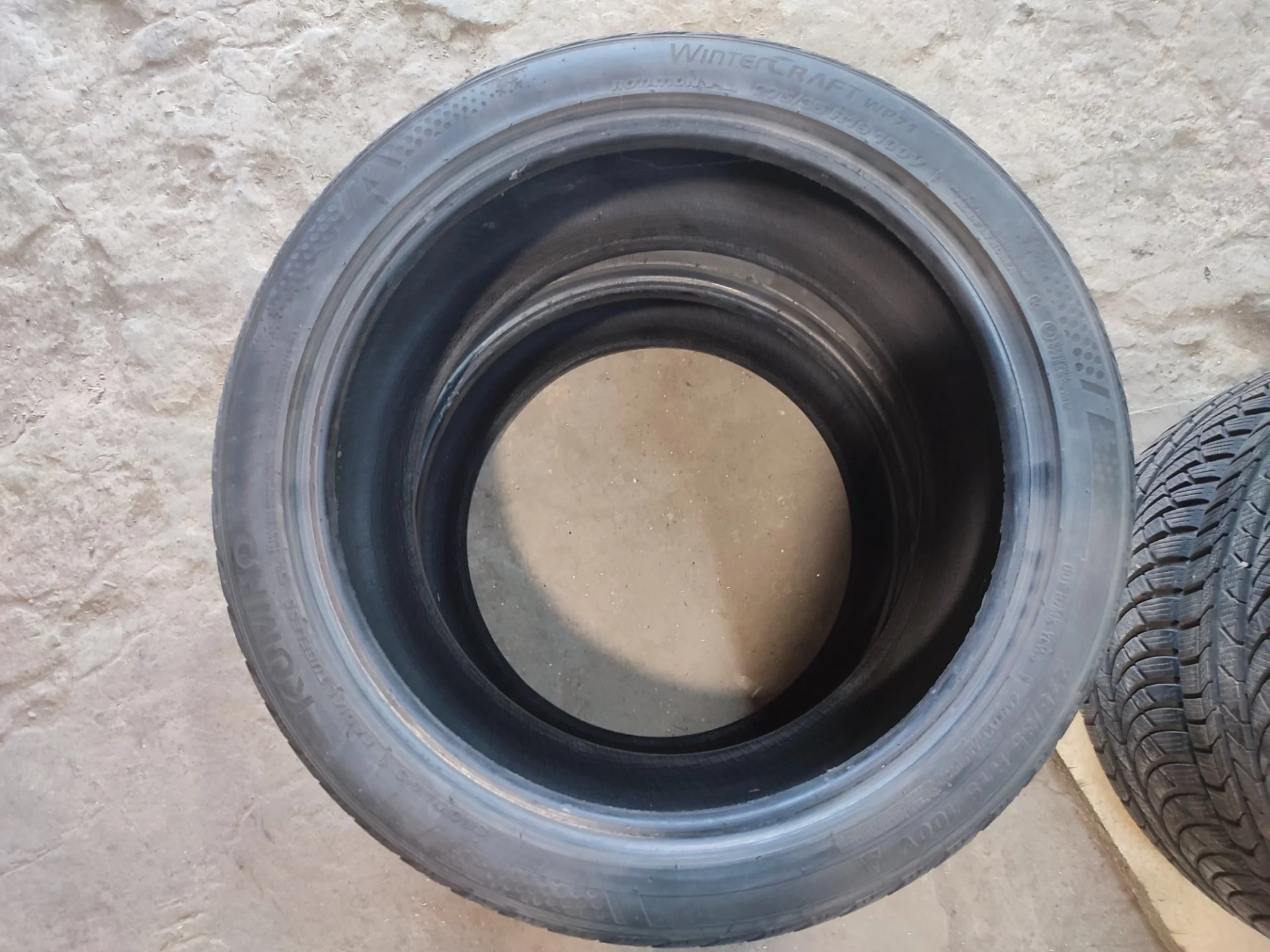 Kumho WinterCraft WP71 245/40 R19 и 275/35 R19 - миниатюра 5