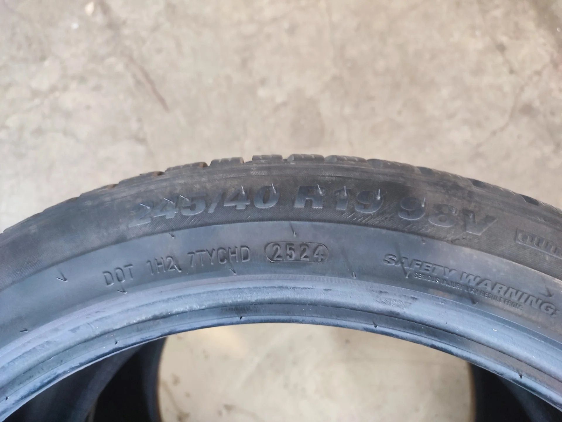 Kumho WinterCraft WP71 245/40 R19 и 275/35 R19 - миниатюра 9