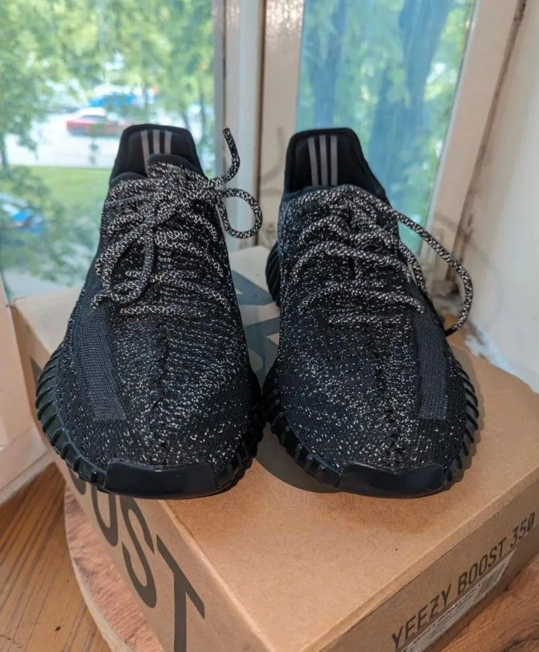 Adidas Yeezy Boost 350 v2 (Reflective) оригинал - миниатюра 2