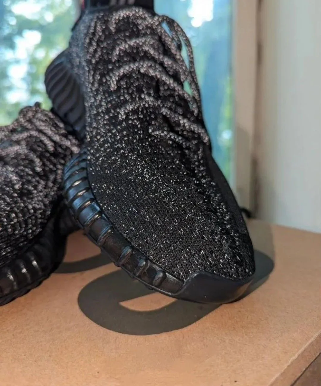 Adidas Yeezy Boost 350 v2 (Reflective) оригинал - миниатюра 4