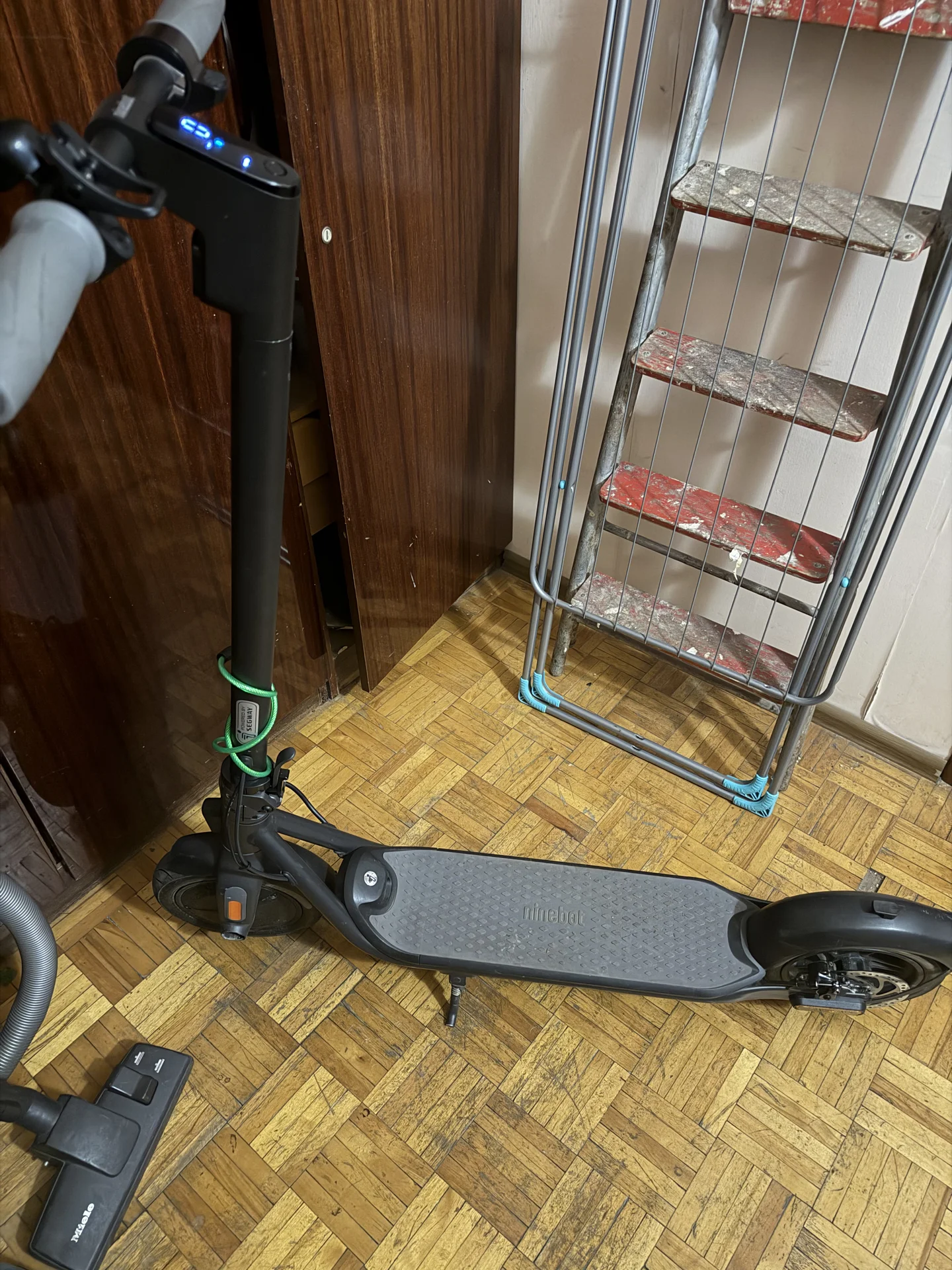 самокат ninebot f25e - миниатюра 5