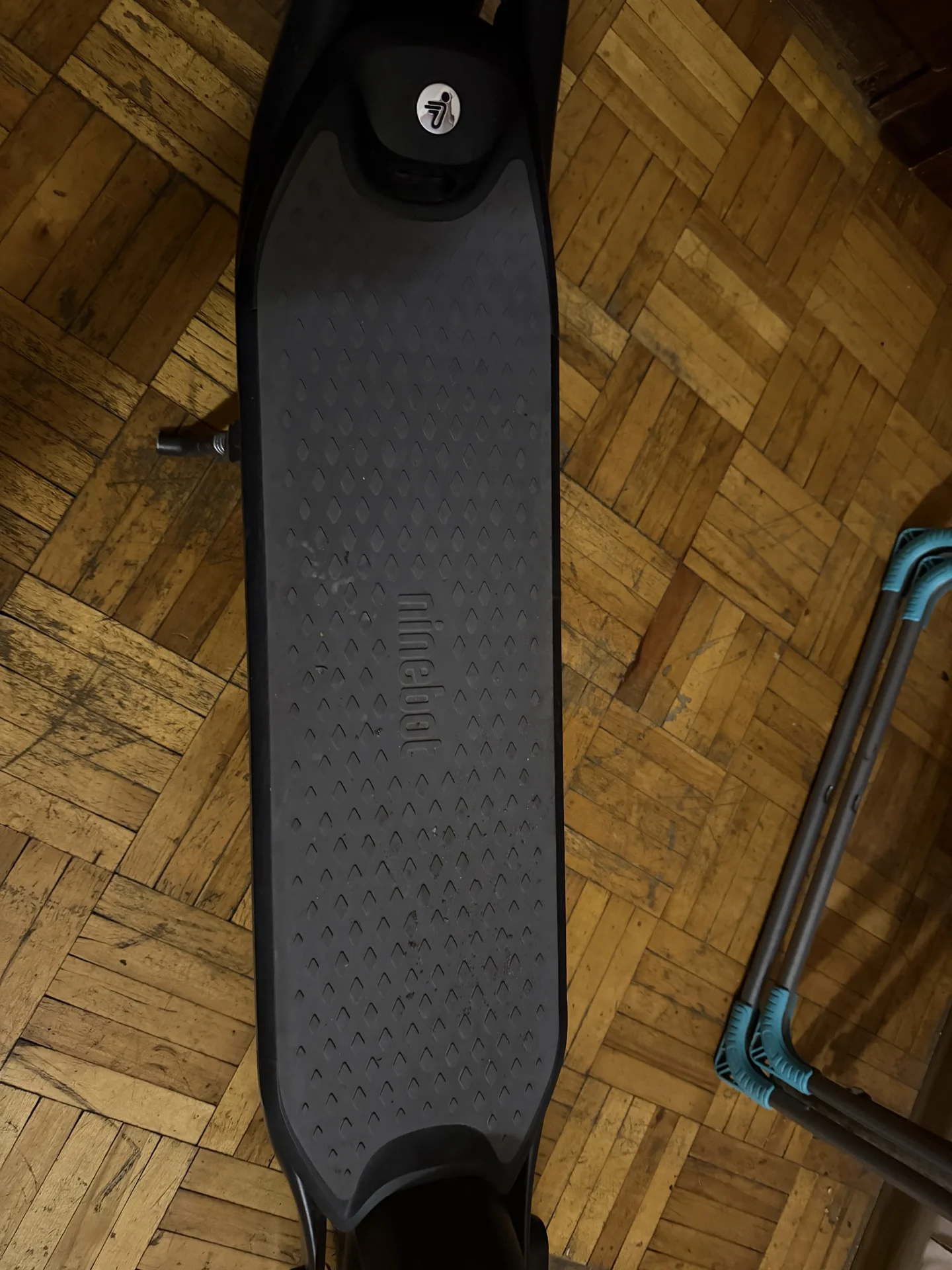 самокат ninebot f25e - миниатюра 9