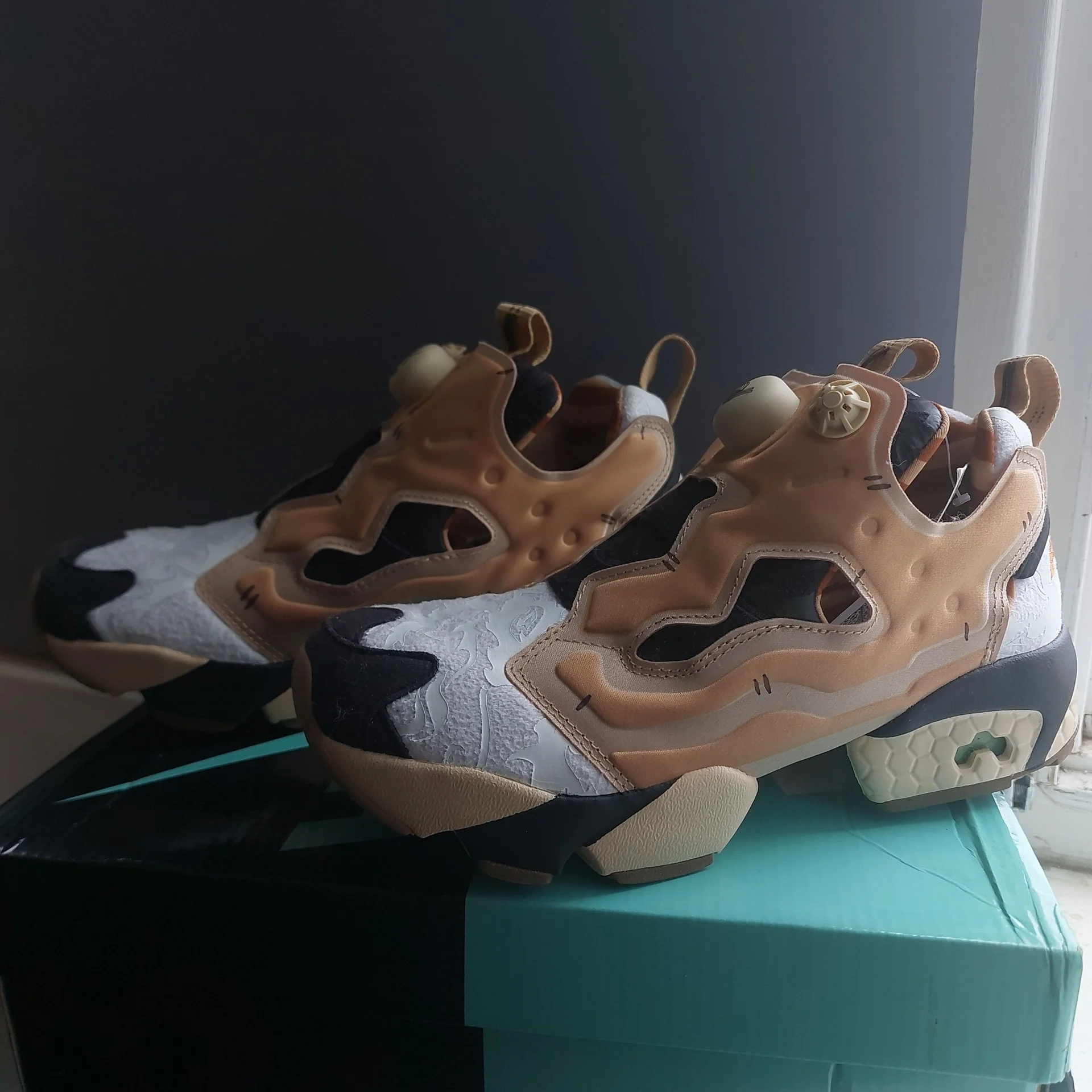 Кроссовки Reebok x Kung Fu Panda - миниатюра 2