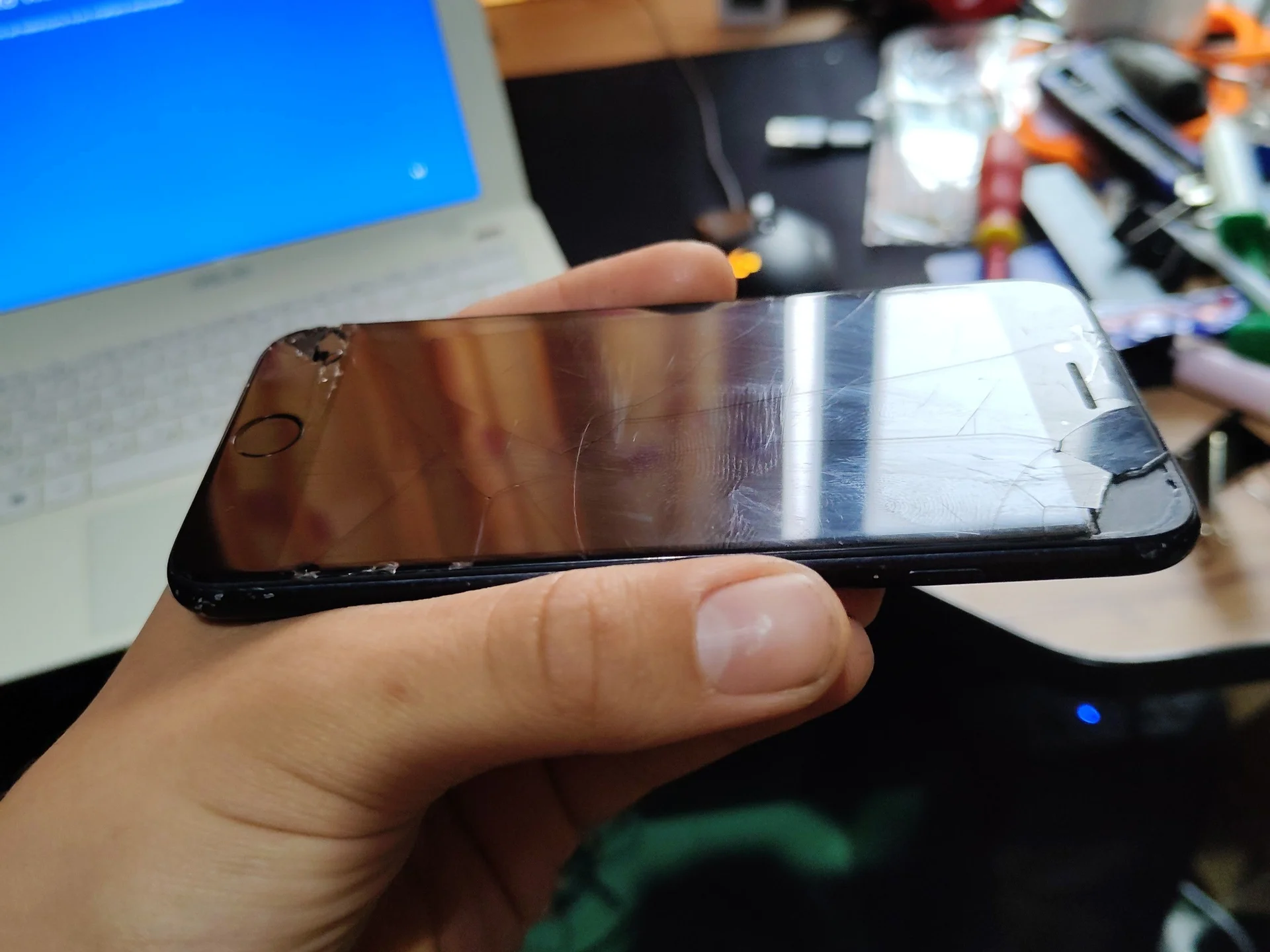 Iphone se2 64gb - миниатюра 6