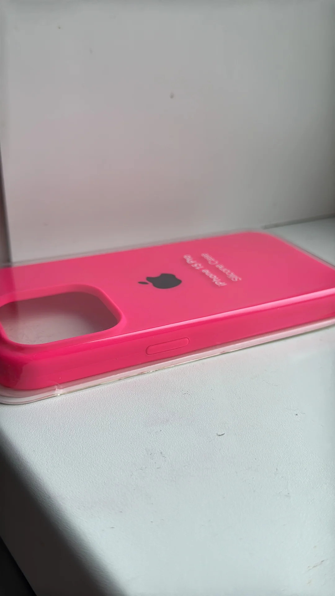 чехлы на iPhone 15 pro - миниатюра 2