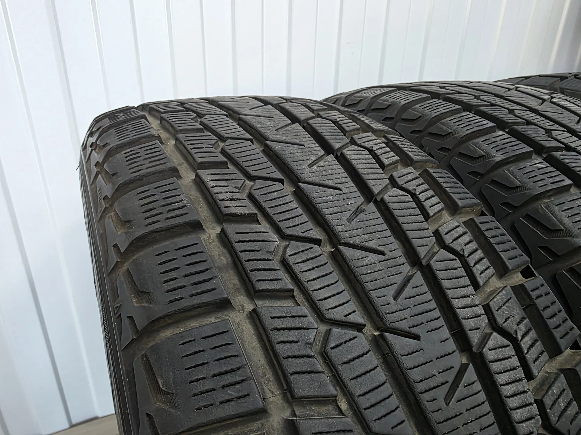 шины 265/65R17 Yokohama - миниатюра 6