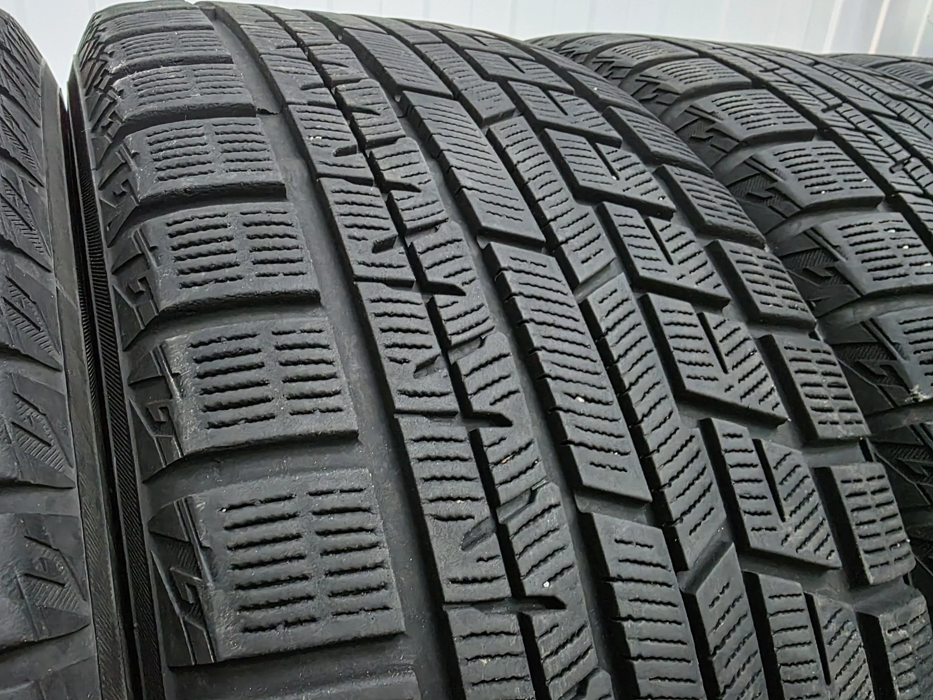 Шины 245/45R19 Yokohama - миниатюра 7
