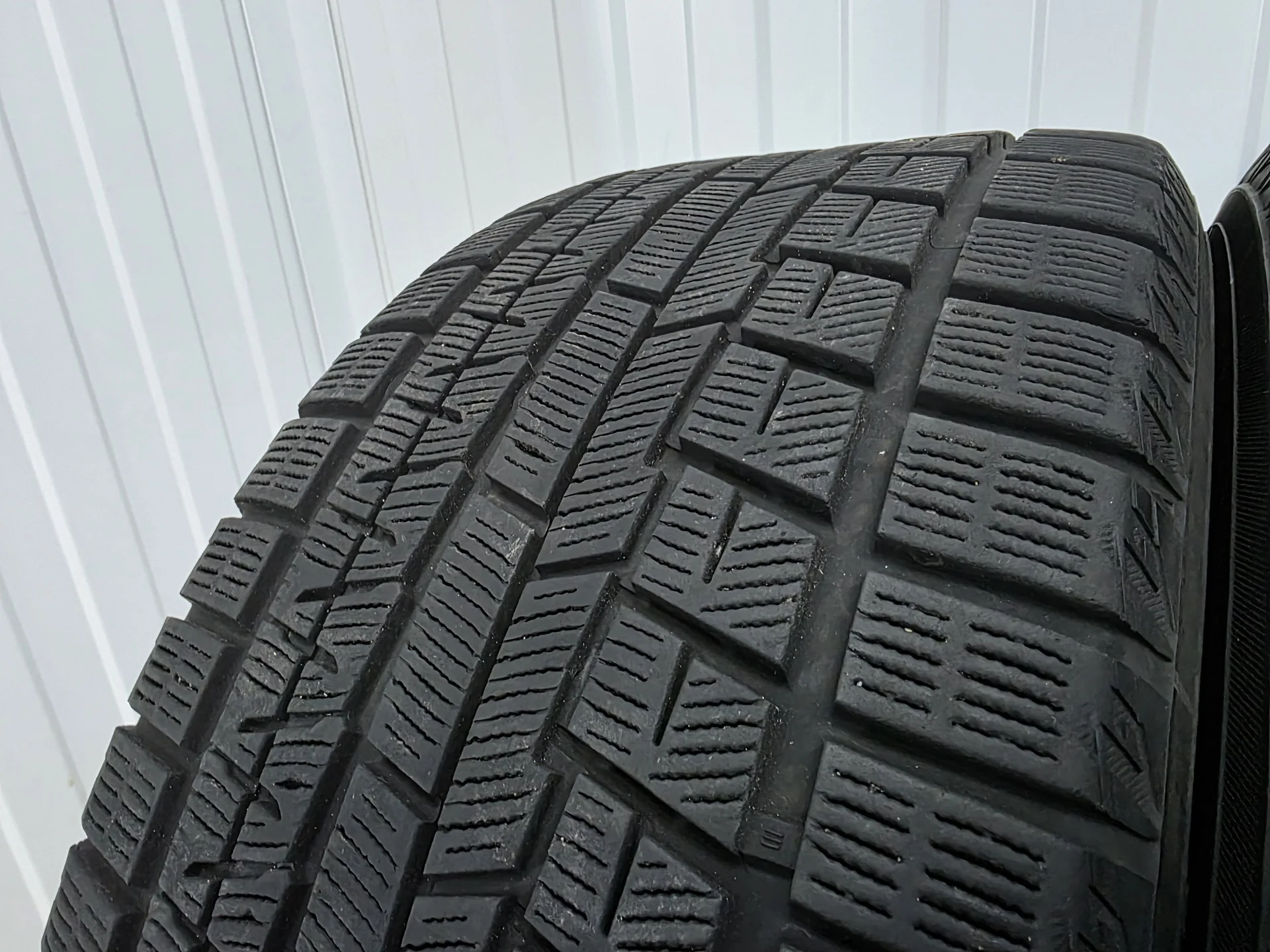 Шины 245/45R19 Yokohama - миниатюра 13